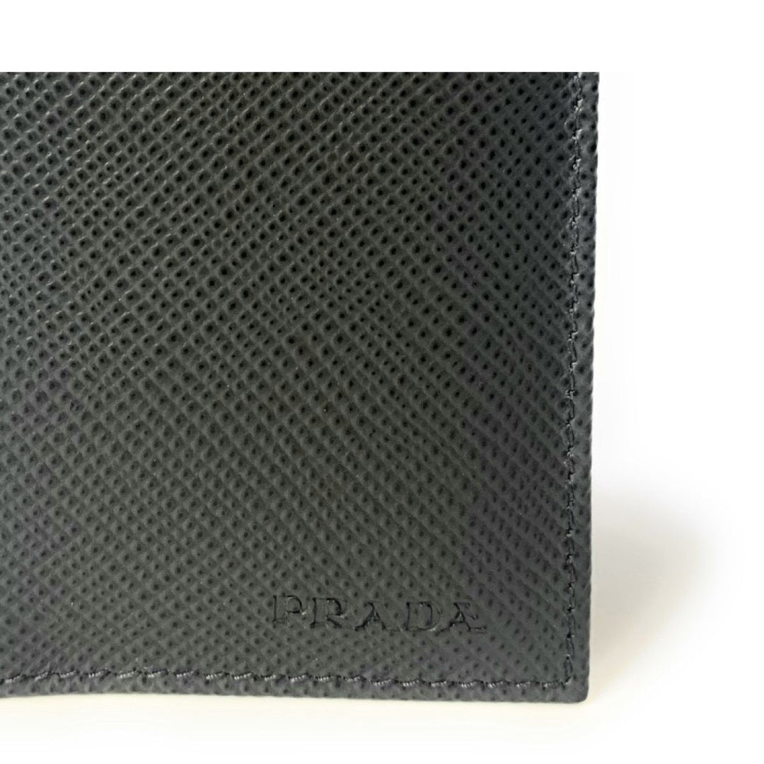 Prada Men's Saffiano Anthracite Grey Leather Vertical Card Holder 2MC101